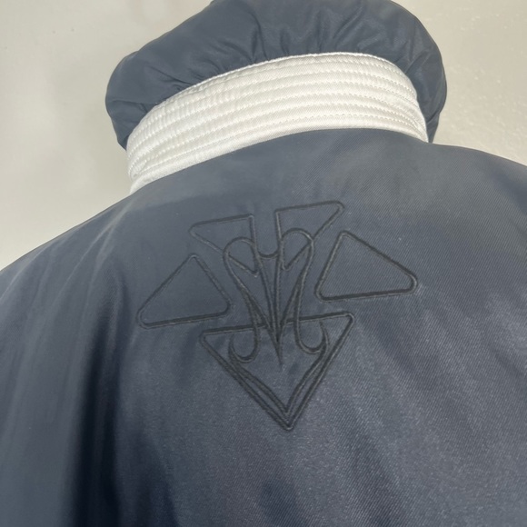 Vintage Descente blue, black, white size 14 ski/snowboard jacket - Picture 5 of 10